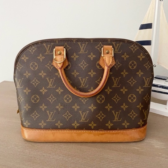 💞ALMA💞Authentic Louis Vuitton Monogram Hand Bag! - Picture 5 of 10